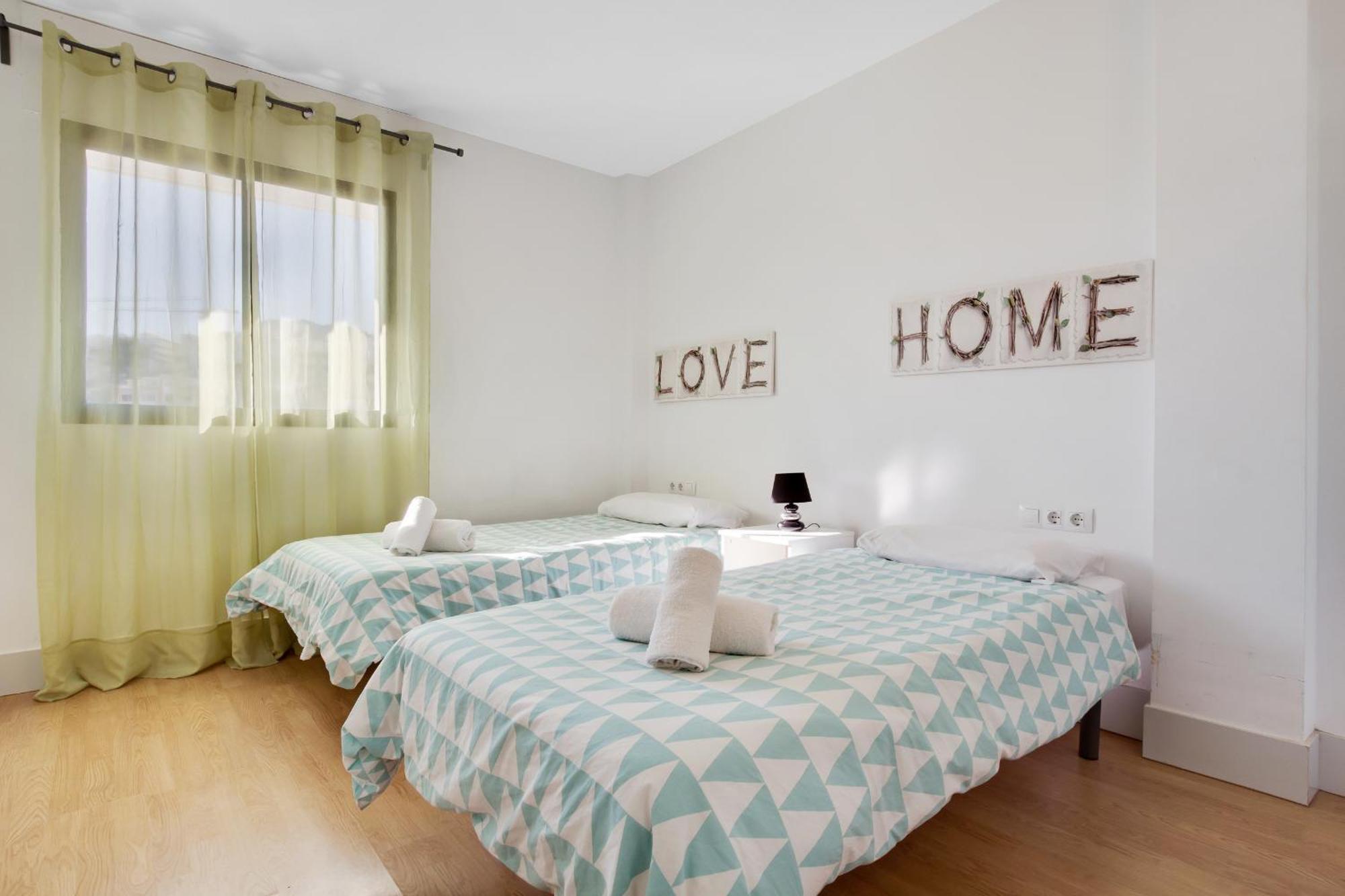 Ferienwohnung Carihuela Playa By Ivi Real Estate Torremolinos Exterior foto